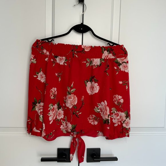 Dynamite Off Shoulder Top - Picture 2 of 5